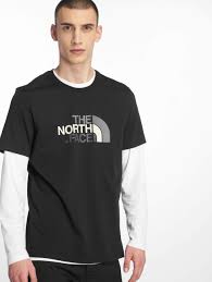 The north face is an american outdoor recreation products company. The North Face Herren T Shirt Easy In Schwarz 624575