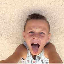 Aidan Rogers (@yoitsaidan1234)