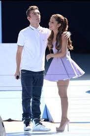 Did ariana grande get married? Ariana Grande Freund Vermogen Grosse Tattoo Herkunft 2021 Taddlr