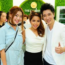 Dasmond koh biography, ethnicity, religion, interesting facts, favorites, family, updates, childhood facts, information. Christabel Chua Dasmond Koh And More Singapore Stars At The Face Shop Tampines 1 Store Opening Her World Singapore