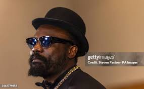 1,465 Steven Boxer Photos & High Res Pictures