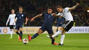 O jogo integrado nas comemorações do conflito, tinha sido vencido em 1914 pela alemanha por 3 a 2. Alemanha 1 X 0 Inglaterra Com Direito A Golaco Podolski Se Despede Da Selecao Alema Na Vitoria Conta A Inglaterra Goal Com
