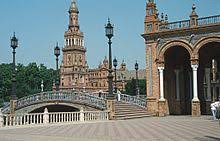 Che cosa ne pensi di questa foto? Plaza De Espana Siviglia Wikipedia