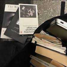 Pin By Hali On Un Peu De Tout In 2020 Book Aesthetic Dark Aesthetic Books
