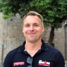 Dan Tamas's Instagram, Twitter & Facebook