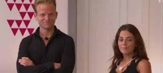 Voirfilms présente la série 10 couples parfaits saison 1 en streaming vostfr et vfacteurs : 10 Couples Parfaits 3 Emma Et Kevin Ont Ils Tout Perdu A Cause De Leur Abandon Mce Tv