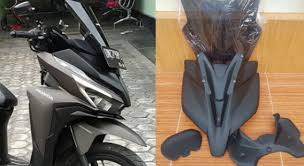 Pada sebagian model, posisi nomor mesin atau nomor rangka agak tersembunyi. Bodi Meruncing Honda Vario 150 Jadi Mirip Adv150 Cuma Pasang Aksesoris Ini Harganya Terjangkau Motorplus