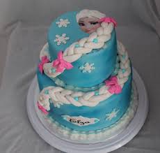 Gateau Reine Des Neiges Pour 20 Personnes Cake Design Cake Birthday Cake