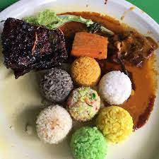 People are always attracted to colorful stuff and colors are definitely a very good way to market a product. Nasi 7 Benua Malay Restaurant In Taman Tunas Muda