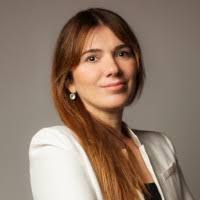 100+ perfiles de «Papantonakis»