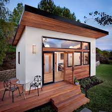 small modern guest house maison prefabriquee construire une petite maison mini maison