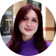 Elena Law's Instagram, Twitter & Facebook