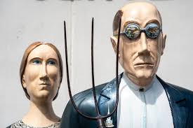 Go behind the scenes at the 'American Gothic' house in Eldon, Iowa