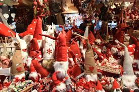 La spesa di natale con 20 euro. 170 Euro La Spesa Media Degli Italiani Per I Regali Di Natale Si24