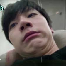 That One Face You Make When The Cameras Facing The Wrong Way Lol Nct Gambar Gambar Pasangan
