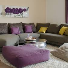 Jaune Et Violet La Deco Tendance De L Automne Salons Violet Deco Gris Deco Salon