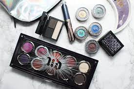 Though the goth look may be dark, this doesn't mean you can't have some fun with your eye makeup. Best Gothic Makeup Brands To Try Now Urban Decay Eyeshadow Singles Urban Decay Eyeshadow Palette Urban Decay Eyeshadow