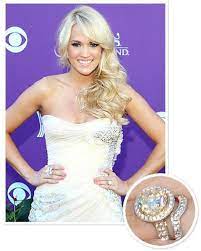 Carrie Underwood Engagement Ring Close Up 4 Carrie Underwood Wedding Carrie Underwood Engagement Ring Nontraditional Wedding Dress