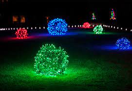 Outdoor christmas lighted decorations yard. Outdoor Christmas Yard Decorating Ideas