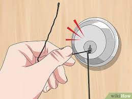 Bend the other end onto itself to make a handle. 11 Best Picking Locks Bobby Pins Ideas Picking Locks Bobby Pins Bobby Pins Bobby