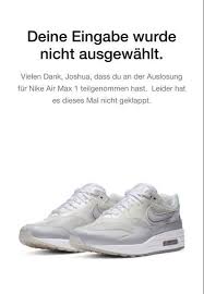 In the past, when the snkrs app was first introduced, people quickly found ways of hitting multiple pairs of shoes on hyped releases. Nike Sneakrs App Geburtstag Restocks Live Ticker Snkraddicted