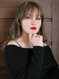 Ana Maria Neatu, o voce specială dublată de un talent aparte, ne-a trecut  pragul pentru prima dată acum nouă ani. Anita, îți mulțumim pentru  cuvintele...