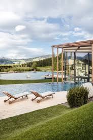 Hotel Mit Schwimmbad Badeteich In Sudtirol Seehof Nature Retreat Nel 2020 Alto Adige