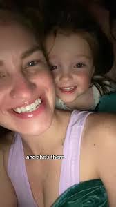 Nicole Kinney's Instagram, Twitter & Facebook