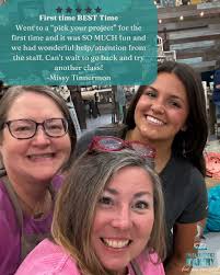 Such an amazing night in sweatshirt weather Florida. Last nights lights  were absolutely beautiful in PGI! HUGE shoutout to all of you who  decorated. There were so many so enjoy a few!