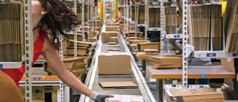 Amzn) est une entreprise de commerce en ligne américaine basée à seattle. Amazon On Est Etouffes Pris Pour Des Chiens L Humanite