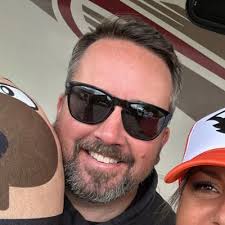 1,670 + 2,000 = 19,000+ pets getting a new family this week!