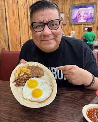 Review of breakfast dishes at local restaurant in Albuquerque