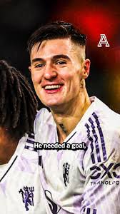 Benjamin Sesko gives me a Wave! 🔥 . . . #manutd #manchesterunited #mufc  #premierleague #football #ggmu #manunited #oldtrafford #ronaldo #cr  #reddevils #soccer #amad #sesko #manchester #championsleague  #cristianoronaldo #brunofernandes #united ...