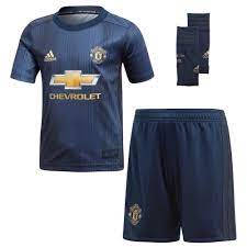 If you like the retro look, make sure to check out our manchester united vintage football shirts section! Adidas Manchester United Fc Third Junior Kit 18 19 Blue Goalinn
