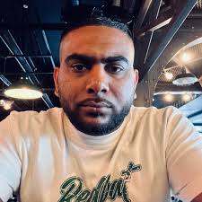 AW T-Wagen, making sure everyone gets where they're going