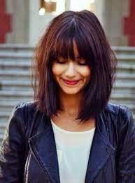 Ein bekannter allrounder hier ist der gute alte bob mit pony, der sowohl lang bis zu den schultern als auch kurz bis zum kinn getragen werden kann. Pin Auf Haare Und Beauty