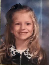 Happy first day back to school to many kids and teachers across the state  📚✏️ Please enjoy this throwback to my kindergarten school picture, pretty  sure this is when I told everyone