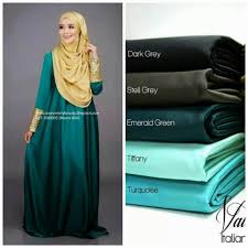 Bagi kombinasi warna seperti ini, rekaan baju tradisional ataupun moden sesuai untuk digayakan. Terbaru 93 Kombinasi Warna Emerald Green