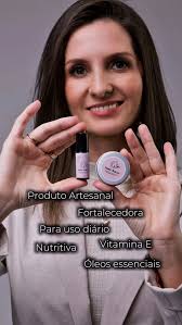 Suas sobrancelhas moldam o seu rosto e elas também precisam de cuidados! ,  Por este motivo, é importante adotar uma rotina de cuidados diária,  conforme a @sasabaronmakedesign explica para vocês nesse ...