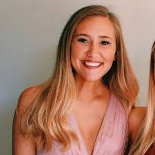 Lindsay Schubert's Instagram, Twitter & Facebook