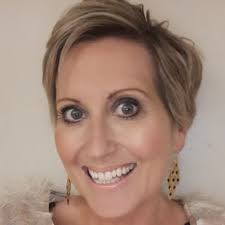 Emma Mccartney (@EmmaMccartney19)