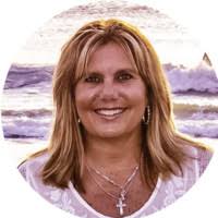 Ellen Fagan's Instagram, Twitter & Facebook