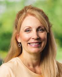 Communicator 7.23.indd