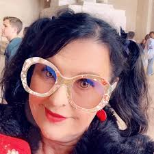 大家祝Isla & Poppy生日快樂! 🥳本週我們有這麼多瘋狂的生日,為團隊提供了很多甜點。