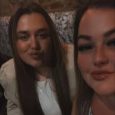 Hi, I'm in need of a haircut but have trust issues 😅 I've had so many  people mess up my hair (I have a short bob). Any recommendations for  Hairdressers appreciated 👍🏼