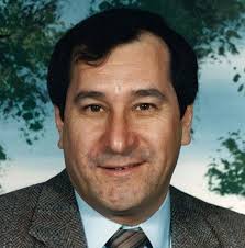 Edward J. Aronhie:nens Cross (1943-2021)