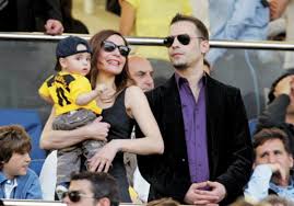 Αυτή τη σελίδα την αναγνωρίζω ώς επίσημη και διαχειρίζεται απο εμένα προσωπικά και τους. Bandh H Baftish H Metakomish Kai Mia Egkymosynh Kosmika Gossip Psi8yroi Womenonly Gr