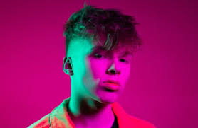 Related to denardo gray, brejane gray, karone gray, karmen gray, ruby gray. Patricia Kelly Stolz Auf Debut Single Von Sohn Iggi