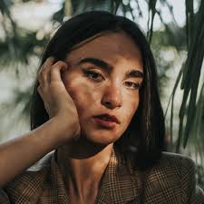 Tailwind CSS & React Cards