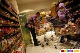 Ini cara hangatkan tubuhmu dengan minuman sehat yang bisa kamu racik sendiri di rumah. Foto Jelang Ramadan Bpom Gelar Razia Makanan Di Kemang Merdeka Com